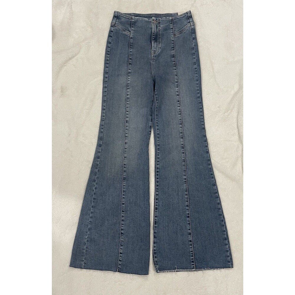 We The Free People Curvy Wild Honey Flare Jeans Light Wash Size 30 NWT - Picture 9 of 11